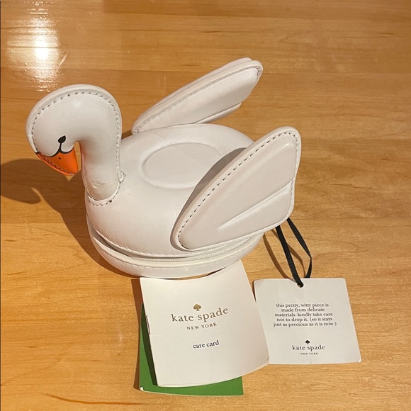 kate spade Handbags - Kate spade 3D swan coin purse